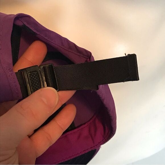 Columbia hat   - Picture 6 of 7